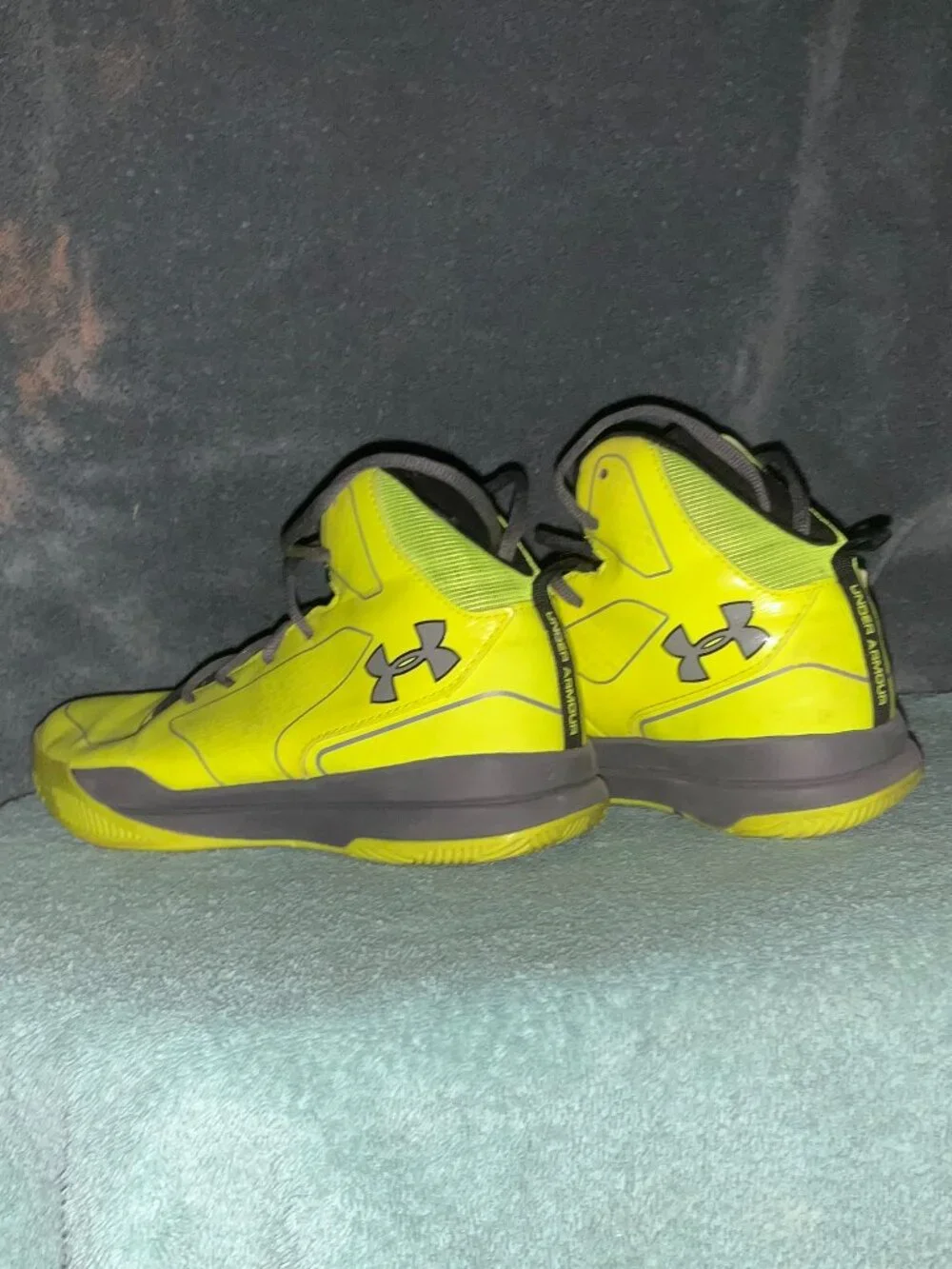 Boy's (Youth) Under Armour Basketball Shoes